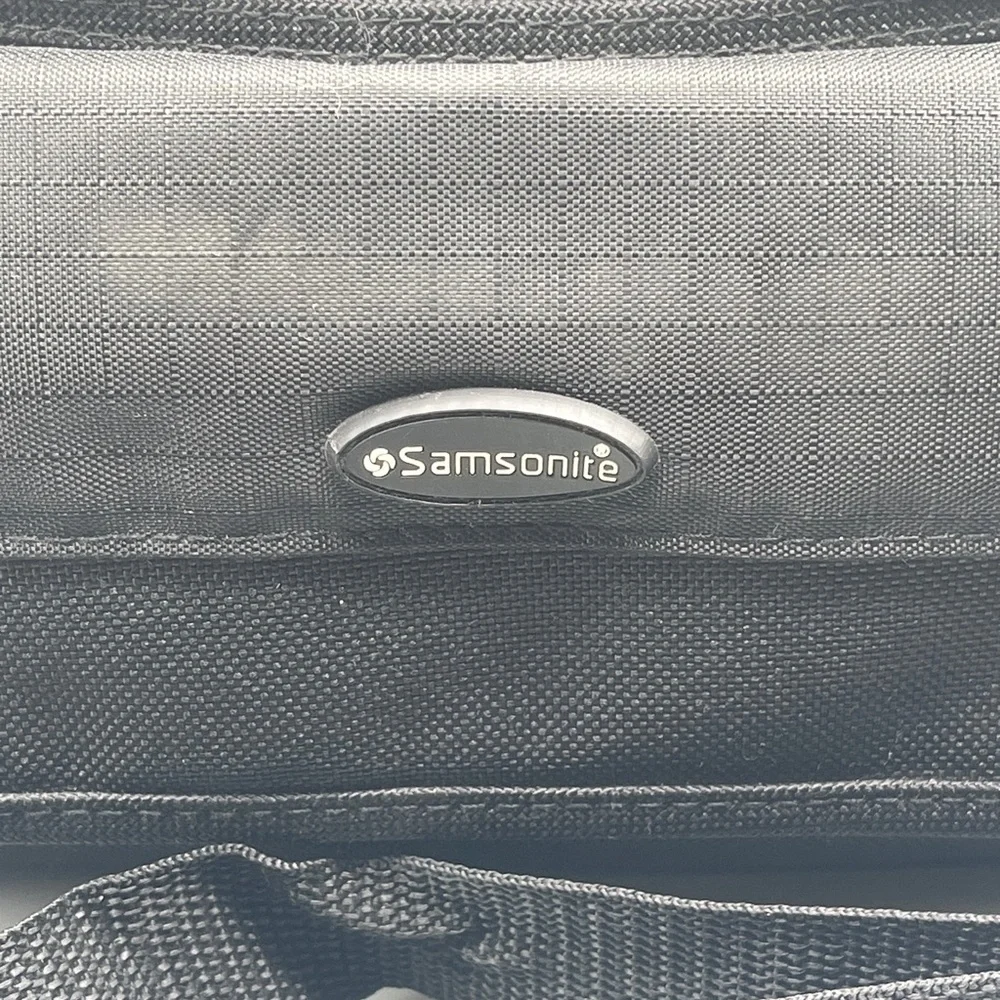 Samsonite Photo/Video Camera Bag with Adjustable Shoulder Strap